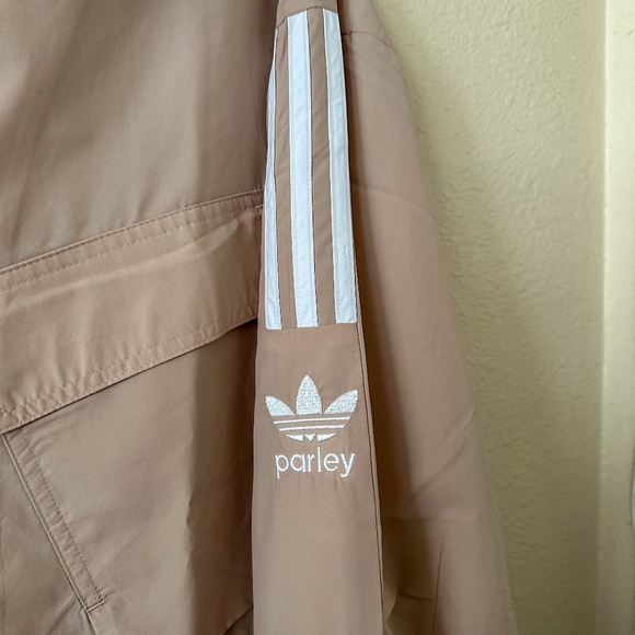 Adidas Men’s Parley Track Tops TT Jacket Beige Size Men's Medium - Picture 6 of 6